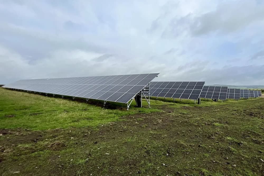 أنواع أنظمة تركيب الطاقة الشمسية الأرضية
